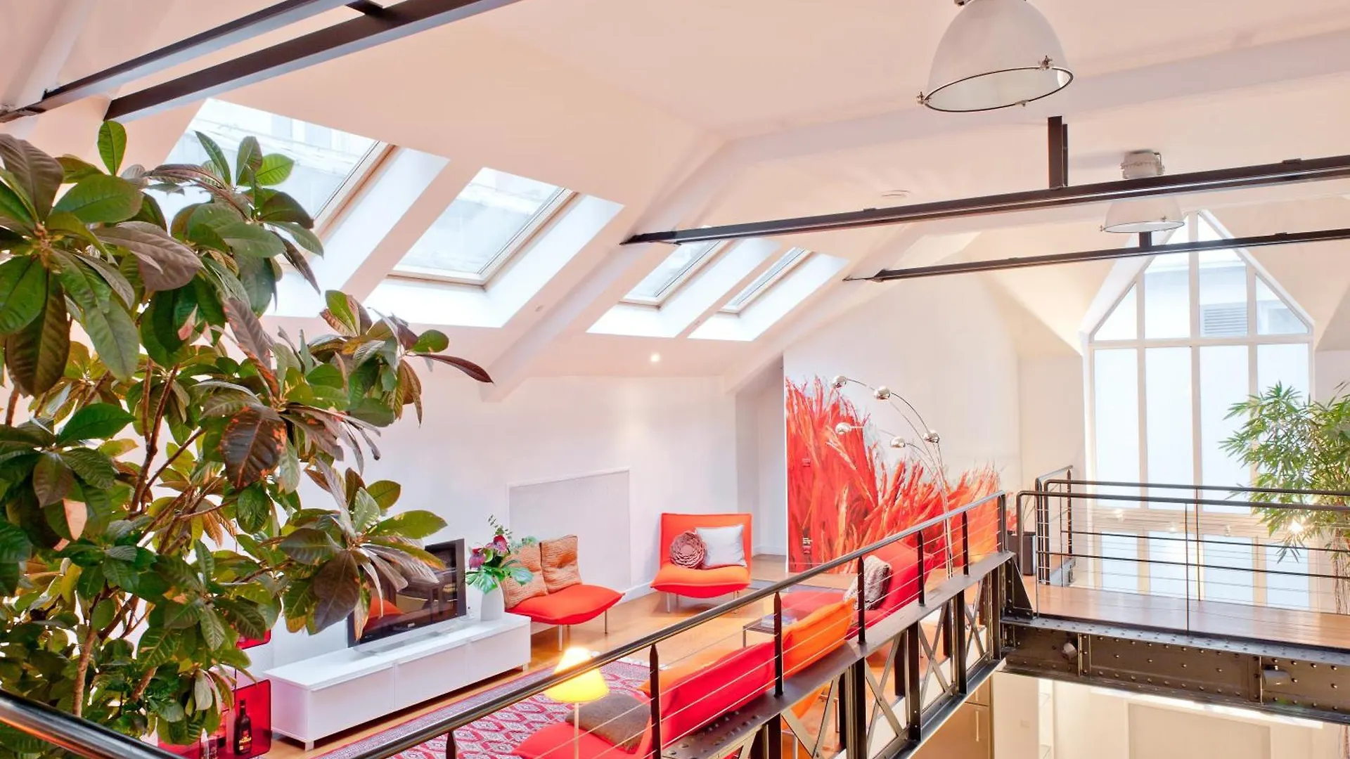 Luxury Two-Story Designer Loft In Paris Epicenter - Bright And Spacious França