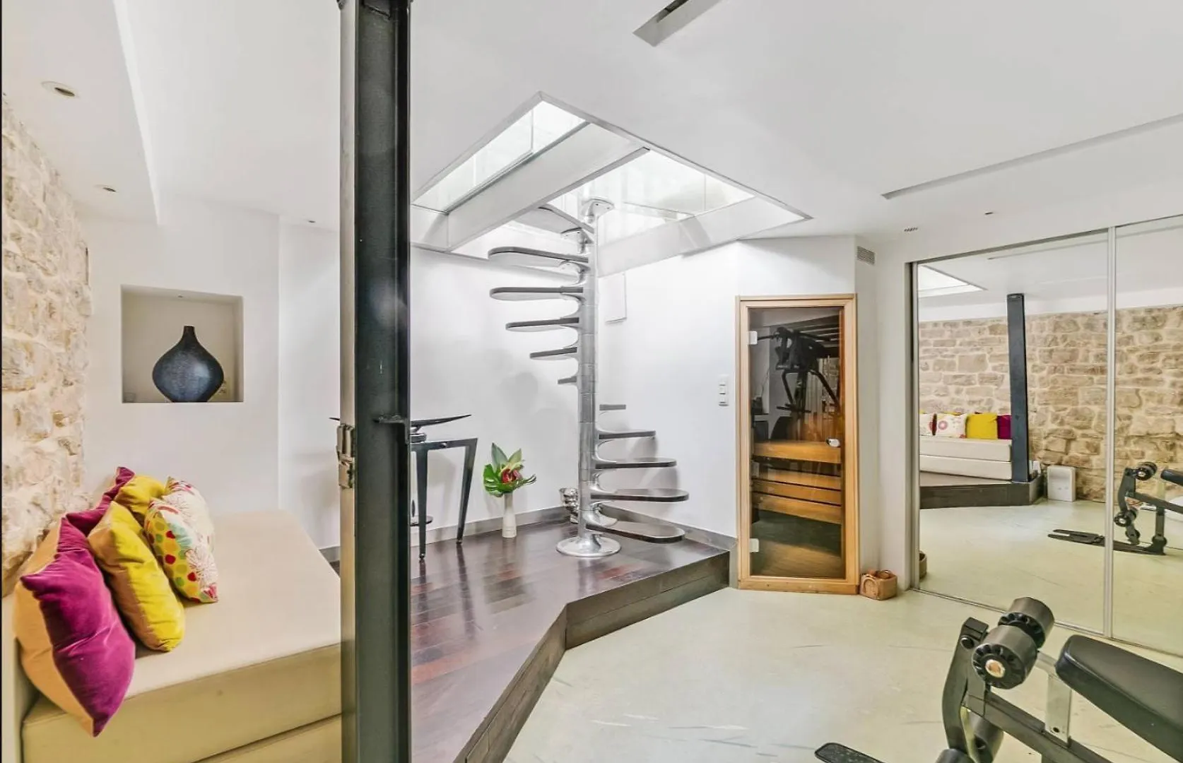 Luxury Two-Story Designer Loft In Paris Epicenter - Bright And Spacious 0*,